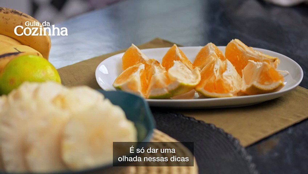 Veja como descascar laranja mais facilmente