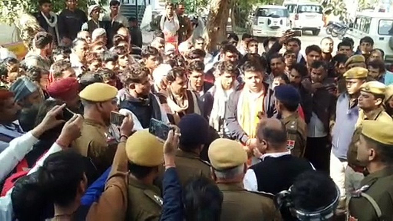 किशोर की हत्या, हाथ पैर बांध कर कुएं में लटका गए आरोपी