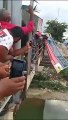 Haitianos tiran puerta de Juana Méndez en el río Dajabón