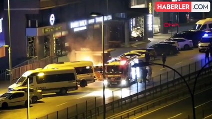 Bahçelievler'de park halindeki otomobilde yangın çıktı