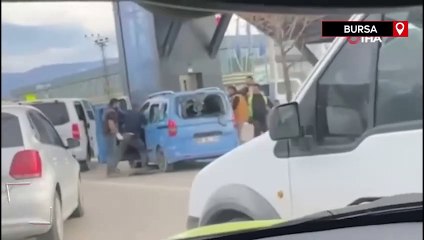 Bursa’da elindeki sopayla sürücüyü darbetti