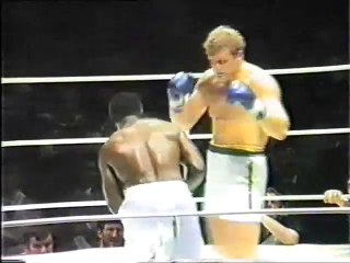 Joe Bugner Vs James Tillis - boxing - heavyweights