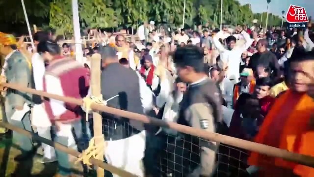 Opposition protesting silently outside Gandhi Statue