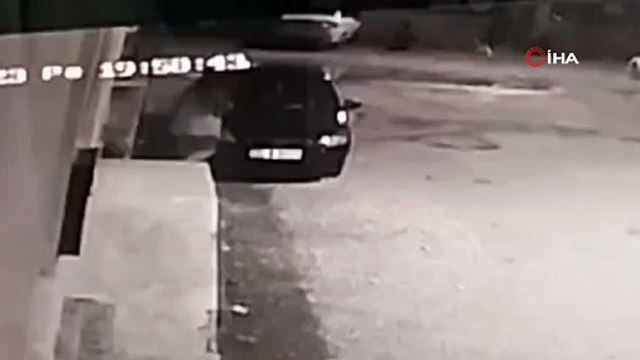 Köpeğin saldırdığı genç kız son anda böyle kurtuldu