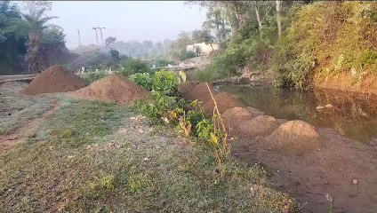 watch video Illegal excavation of sand