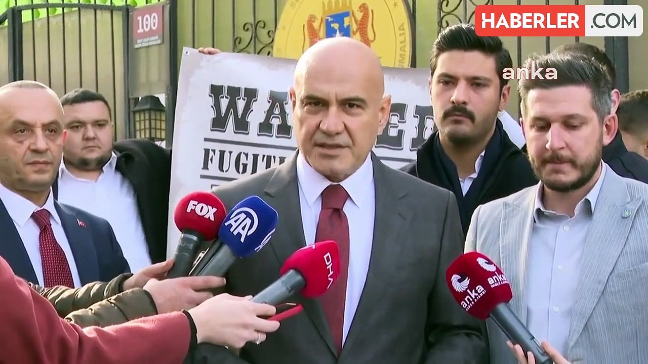İyi Partili Turhan Çömez, Somali Büyükelçiliği Önünde: "Gereğini Yap. Bu Ülkede Silah Ticareti Yaptığı ve Siyasi Sığınma Hakkı Olduğu İddia Edilen Bu...