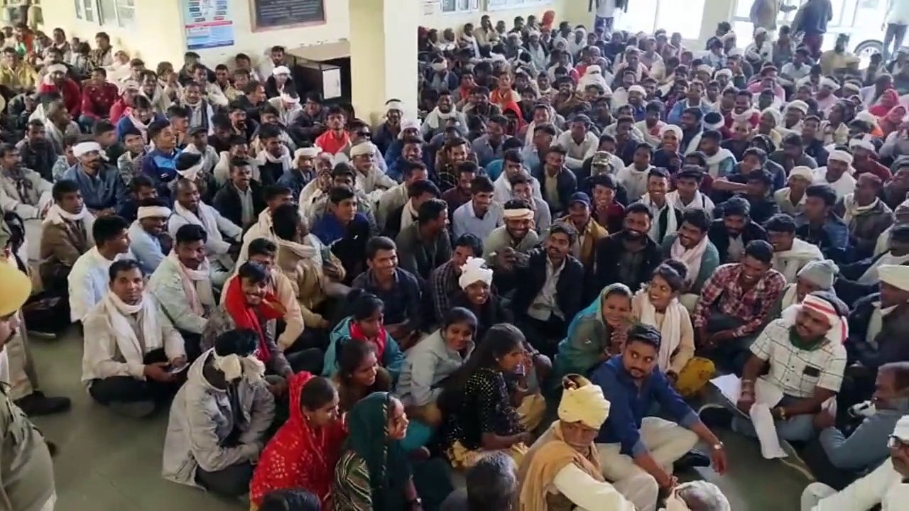 शहर में निकाली रैली, जिला प्रशासन को सौंपा ज्ञापन