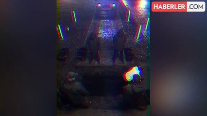 Kendini canlı yayında mezara gömdüren sihirbaz, 5 tonluk toprağın altında 2 dakika 50 saniye kalmayı başardı