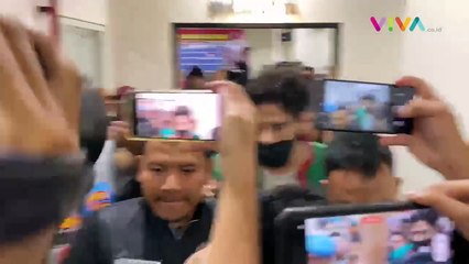 Tak Berani Tatap Awak Media, Ammar Zoni Pasang Wajah Melas