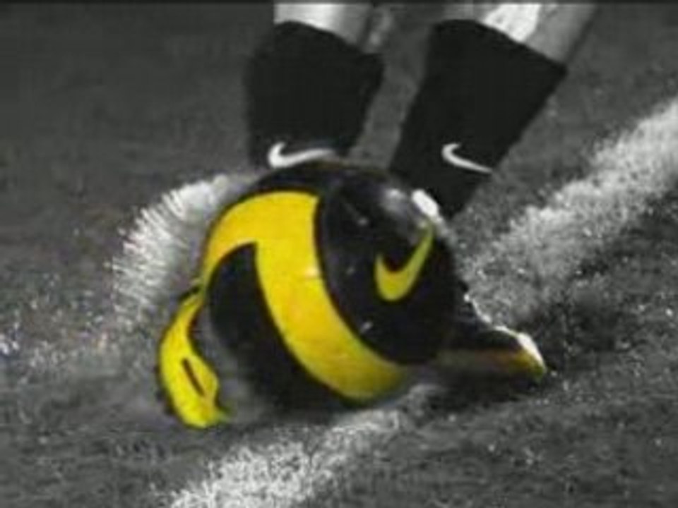 Fernando Torres Nike Total 90