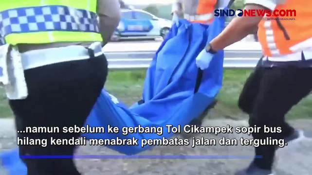 12 Penumpang Tewas Usai Bus Hilang Kendali dan Terbalik di Tol Cipali