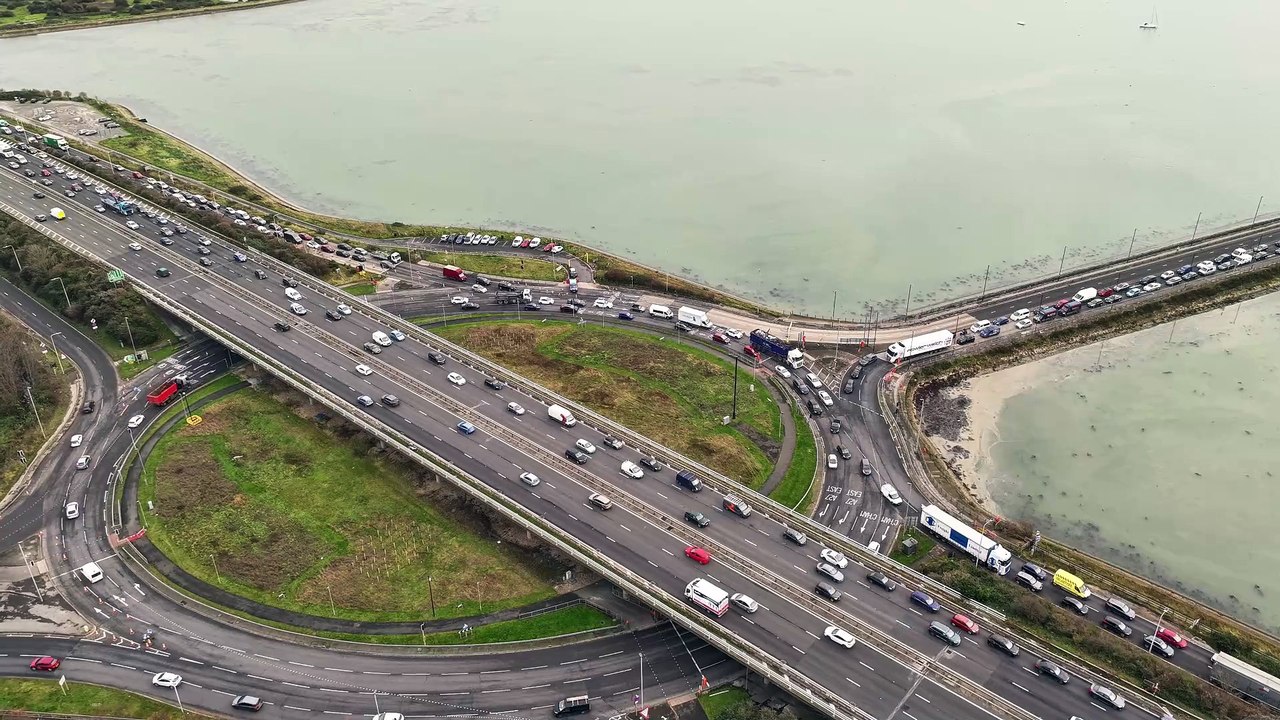 Severe traffic on Eastern Road as motorists troubled by roadworks - Marcin Jedrysiak