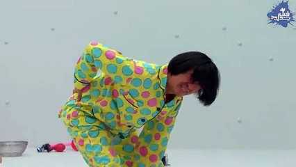 راجل محبوس فى غرفة فاضيه فيها أزرار خيالية كل زرار لغز وحكاية _Symbol_