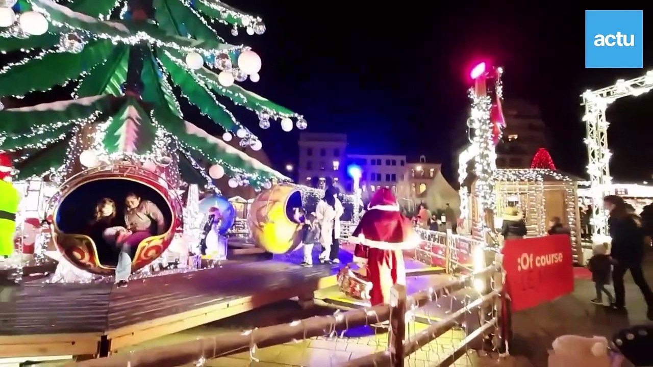 Illuminations sur le marché de Noël au Mans