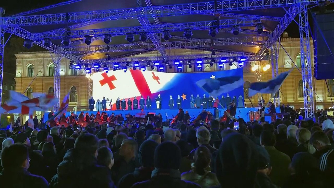 Tens of thousands rally in Georgian capital to celebrate EU candidate status