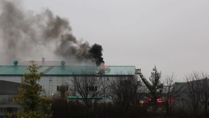충남 아산 실리콘 파우더 제조 공장서 폭발 사고...3명 사상 / YTN