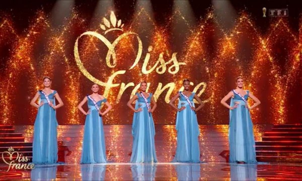 Révélation choquante : les candidates à Miss France contraintes d'utiliser un tampon pour la soirée, une ancienne Miss témoigne.