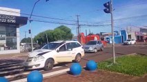 Veículos ficam danificados em acidente na Avenida Barão do Rio Branco