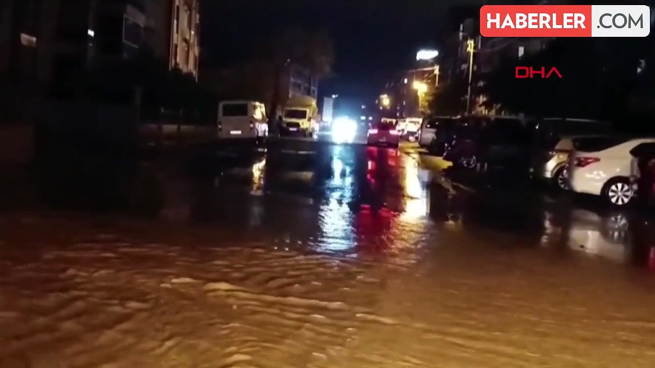Lapseki'de Yollar Suyla Doldu