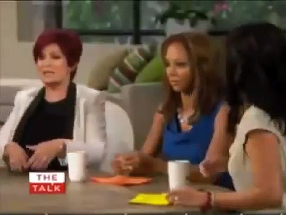 Women laughing at a man's penis severed and thrown in garbabe disposal
