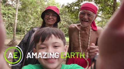 Amazing Earth: Euwenn Aleta shares his blessings to a 102 year old Dumagat!