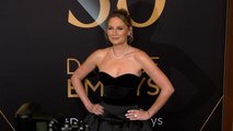 Jennifer Nettles 50th Annual Daytime Emmy Awards Red Carpet Fashion