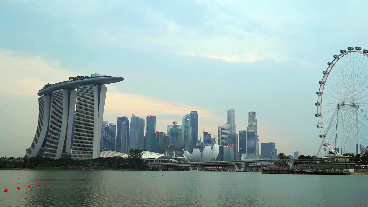 Time lapse Marina Bay Skyline with cloud moving in Singapore City.