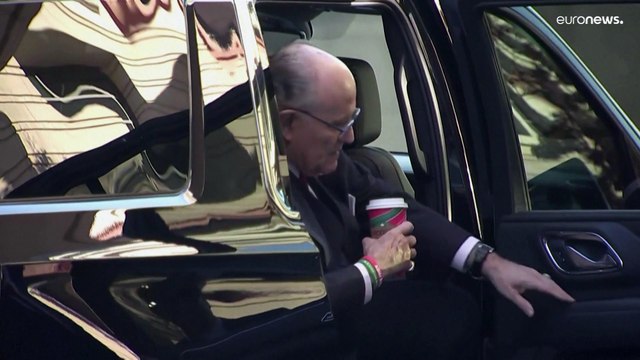 حكم على محامي ترامب السابق جولياني بدفع 148 مليون دولار.. والسبب: تشهير، وقرص حلوى نعناع