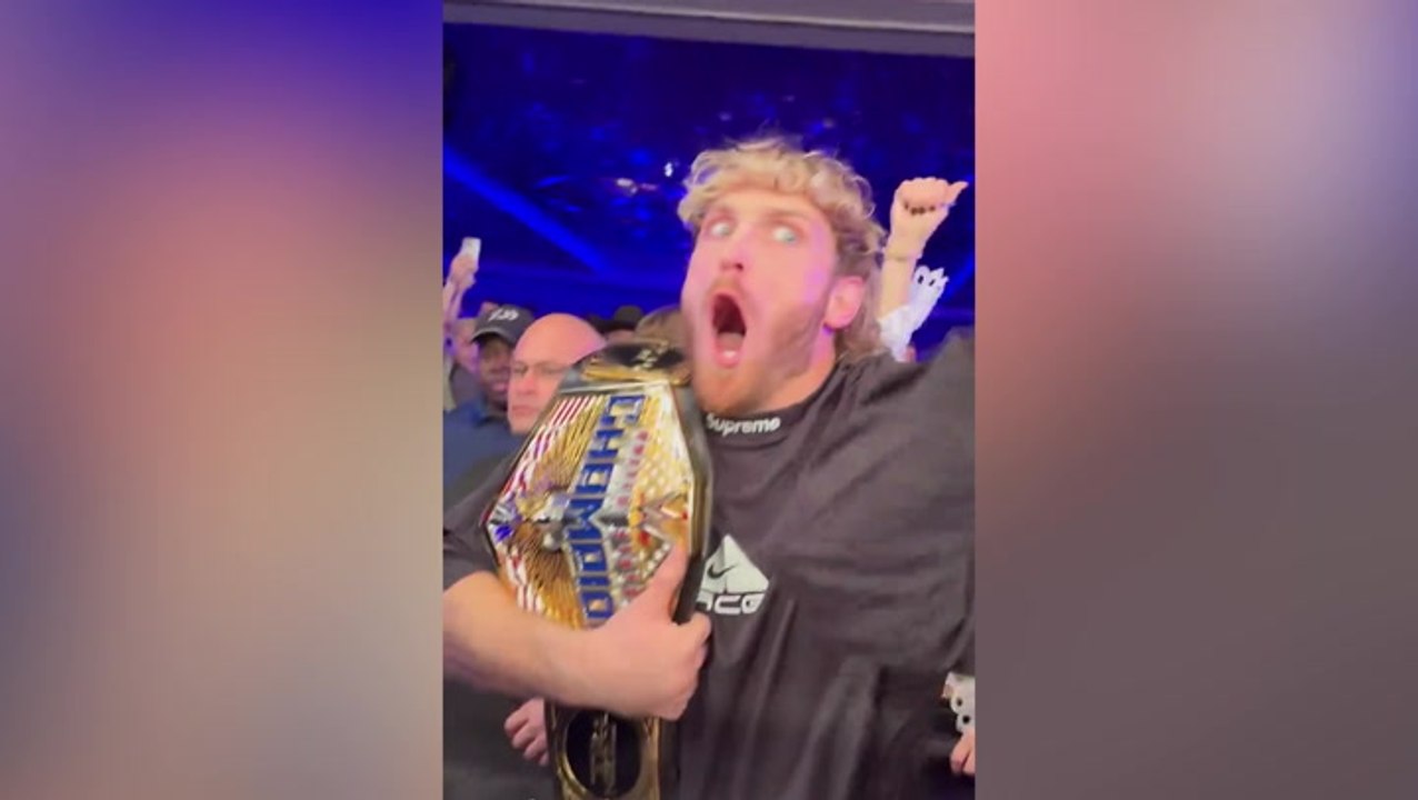 Logan Paul reacts to Jake Paul’s KO win over Andre August in ringside footage