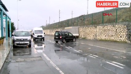 Bakırköy'de Sağanak Yağış Sonucu Florya Caddesi Sular Altında Kaldı