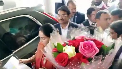 उपमुख्यमंत्री दिया कुमारी इस प्रकार से किया स्वागत, देखें वीडियो
