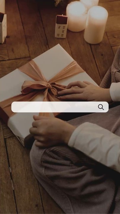 Happy Holidays!  The season of giving, peace, family, hope is here. Learn to say it in Hebrew!