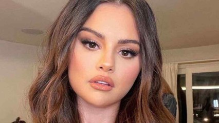 Selena Gomez trouve refuge dans les bras rassurants de son nouvel amoureux, Benny Blanco !