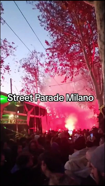 Street rave parade a Milano
