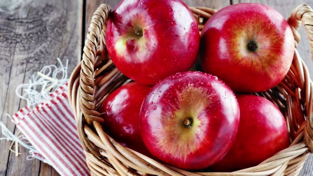 The Health Benefits of Red Apples video Dailymotion