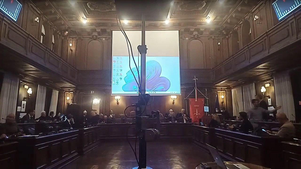 893 b - Convertito-P.I-Riunione del Consiglio Comunale di Trieste