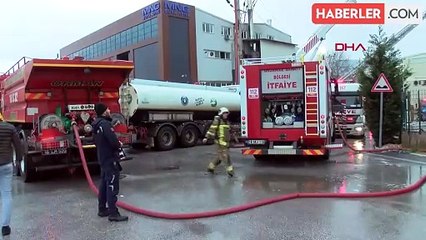 BURSA'DA TEKSTİL FABRİKASINDA YANGIN 4 SAATTE KISMEN KONTROL ALTINA ALINDI
