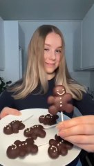 Chocolate Gingerbread Cake Pops #glutenfree #healthydessert #christmasrecipe