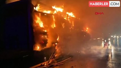 Anadolu Otoyolunda Pamuk Yüklü TIR Alev Alev Yandı