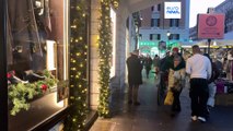 Gli italiani non rinunciano al Natale, nonostante guerre e crisi economica