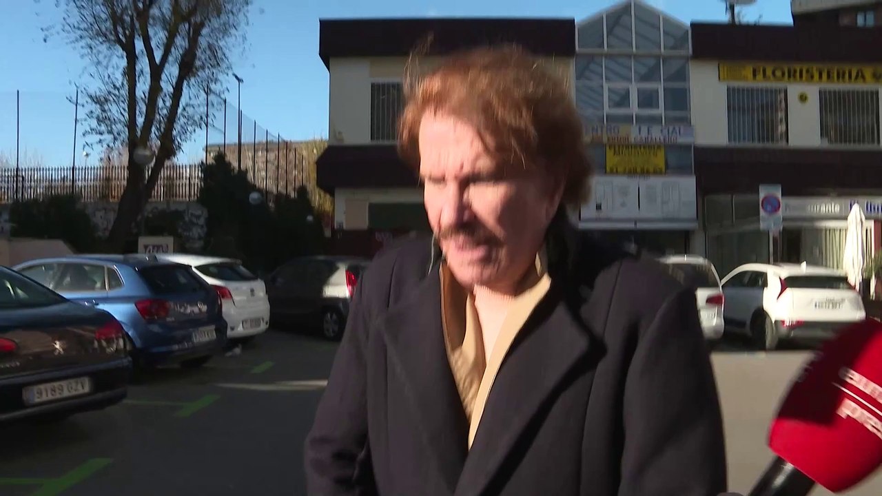 Edmundo Arrocet manda un mensaje 'envenenado' a Terelu Campos y Carmen Borrego por Navidad