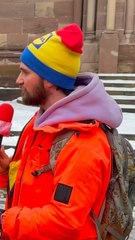 Est-ce que les hommes ont le droit de se mettre du vernis à ongles ?