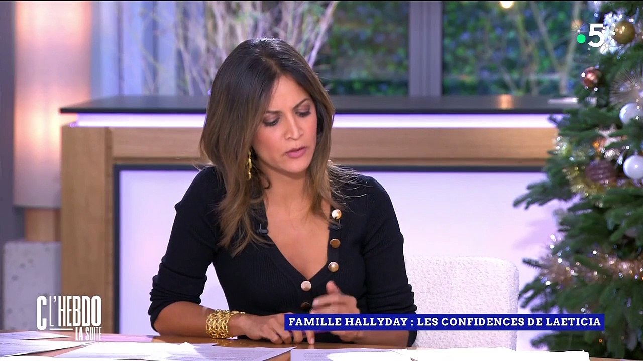 Laeticia Hallyday évoque le silence de David Hallyday et Laura Smet envers elle et ses filles Jade et Joy depuis la mort de Johnny Hallyday il y a 6 ans. Laeticia Hallyday sur le plateau de "C L'hebdo" samedi 16 décembre 2023