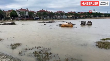 Çanakkale'de sağanak yağış sonucu yazlıklar göle döndü