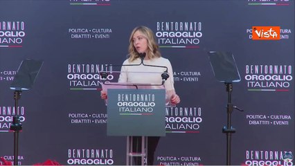 Meloni scherza: "Al Governo da 14 mesi, mi sembrano 14 anni..."