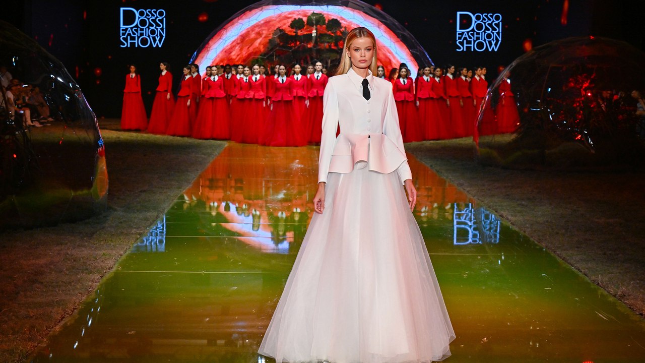 Victoria's Secret'in ünlü top modeli Frida Aase...