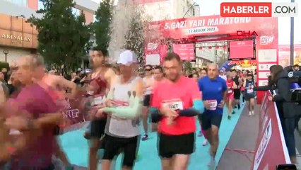 SPOR Gaziantep'te 5'inci Gazi Yarı Maratonu'na 1300 atlet katıldı