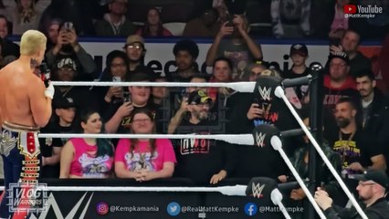 Cody Rhodes Having Fun With Fans During WWE Live Event!!