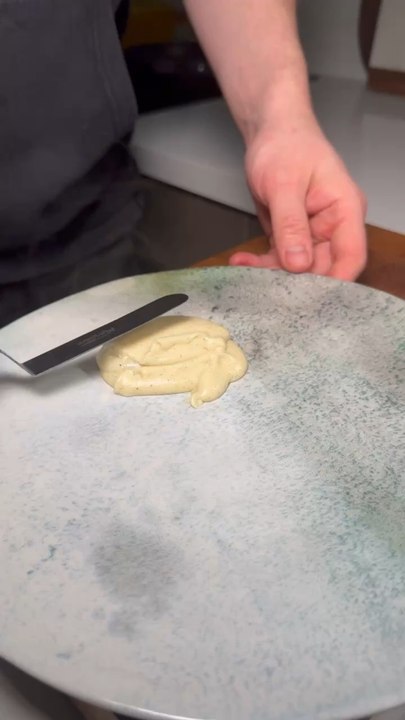 TURBOT CAVIAR CRÈME DE PANAIS À LA VANILLE #poisson #fish #cuisson #caviar #cuisine #recette #recipe #recipes #chef #seafood #recettefacile #recetterapide #fete