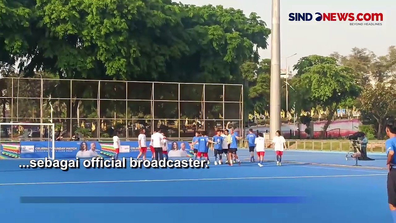 Aksi Seru Carles Puyol dan Marco Materazzi di Celebrity Sunday Match